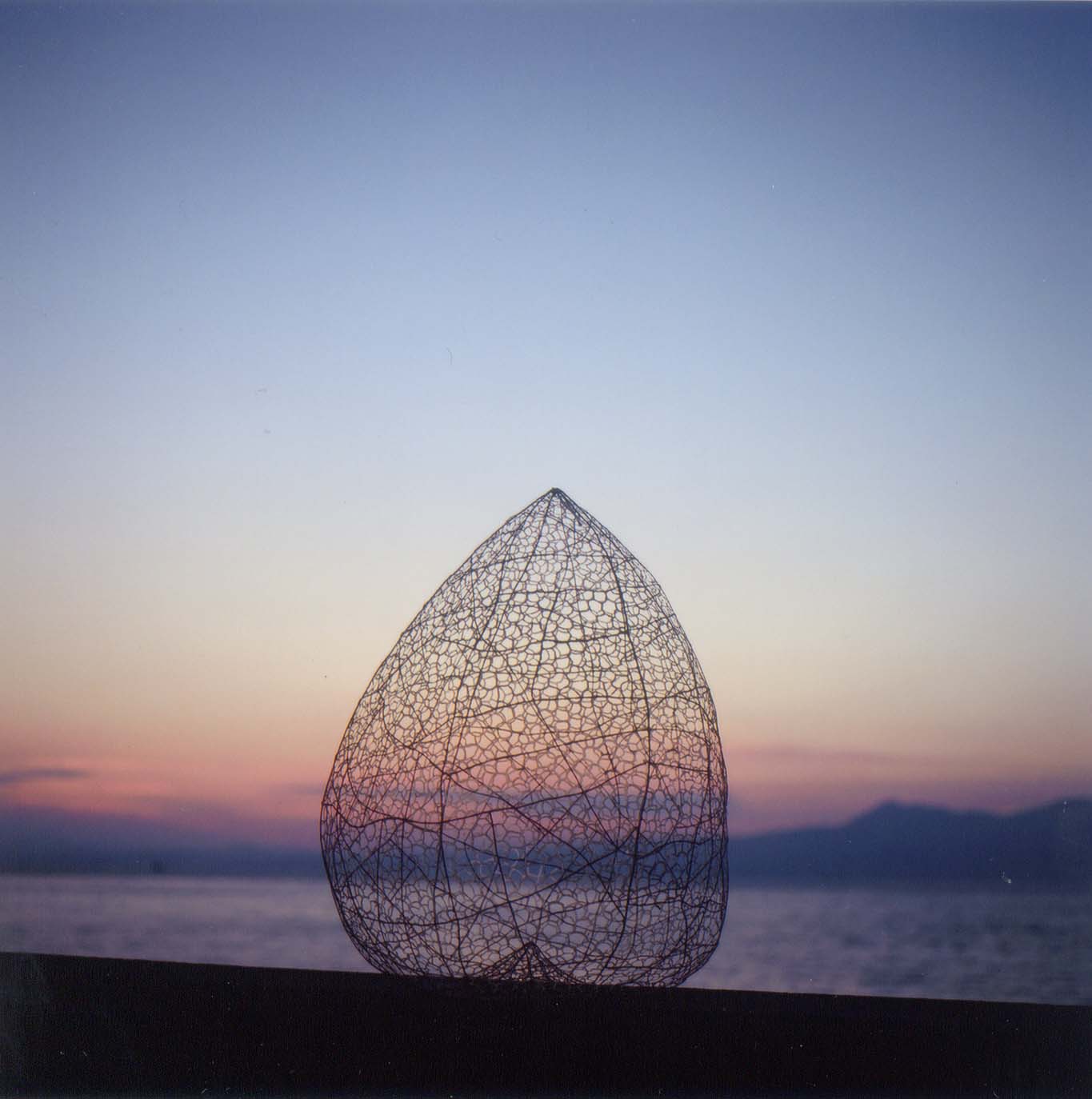 《鬼灯（黄昏）》、2002年