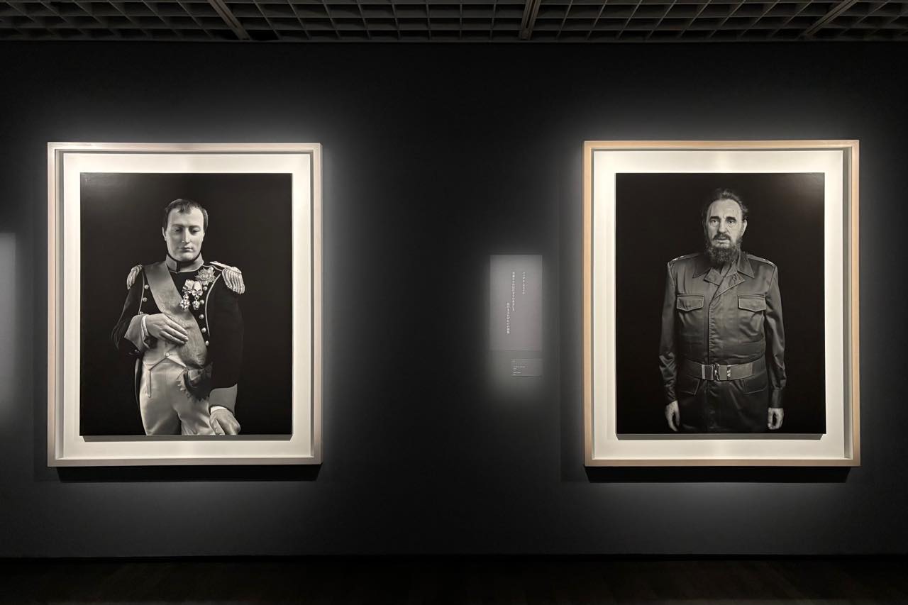 Hiroshi Sugimoto (From left to right), Napoleon Bonaparte (1999), Fidel Castro (1999) © Hiroshi Sugimoto / Courtesy of Gallery Koyanagi