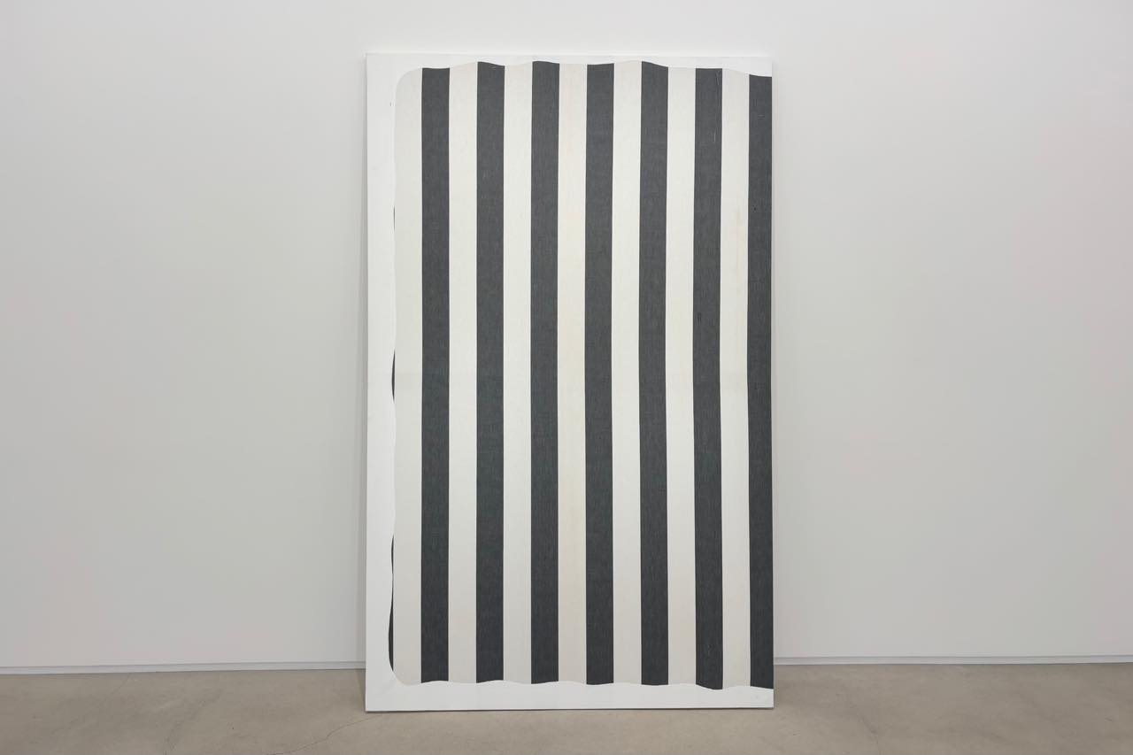 ダニエル・ビュレン《可変形態の絵画》1966年