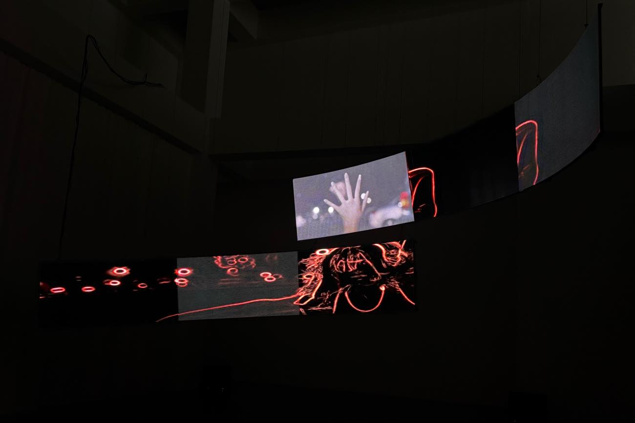 リ・シュアン［李爽］《Alliance (Heart Loop)》2026年